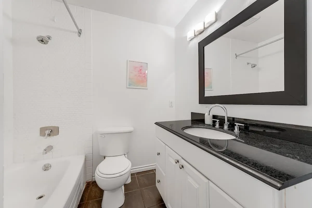 Stylish & Comfy Condo In A Prime Location Vancouver 0*,  Canada