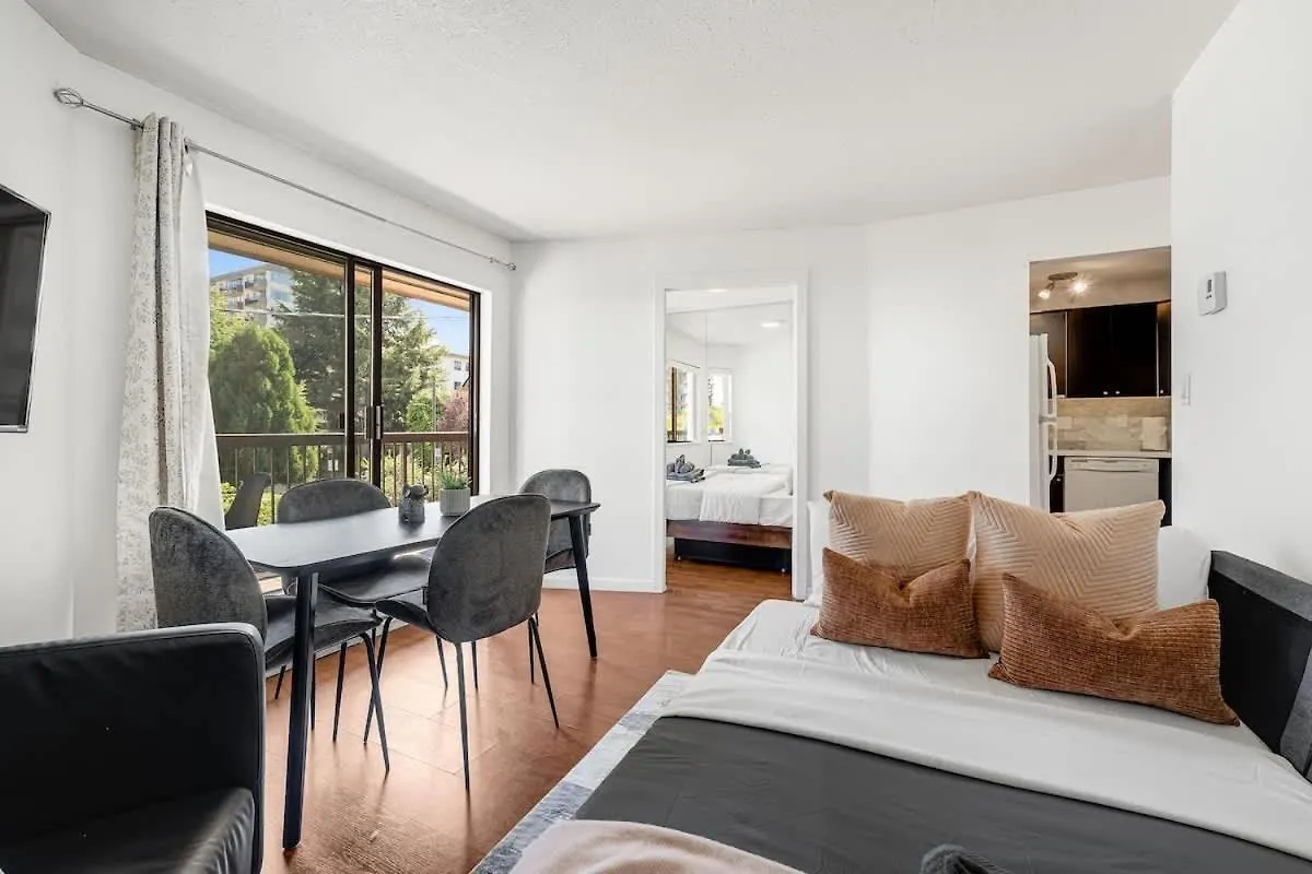 Stylish & Comfy Condo In A Prime Location Vancouver 0*,  Canada